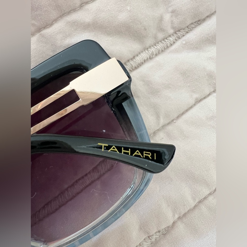 Tahari Sunglasses - Picture 4 of 5